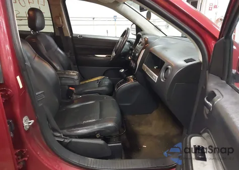 2016 Jeep Compass Latitude из США, поврежденный, VIN 1C4NJDEB0GD663110